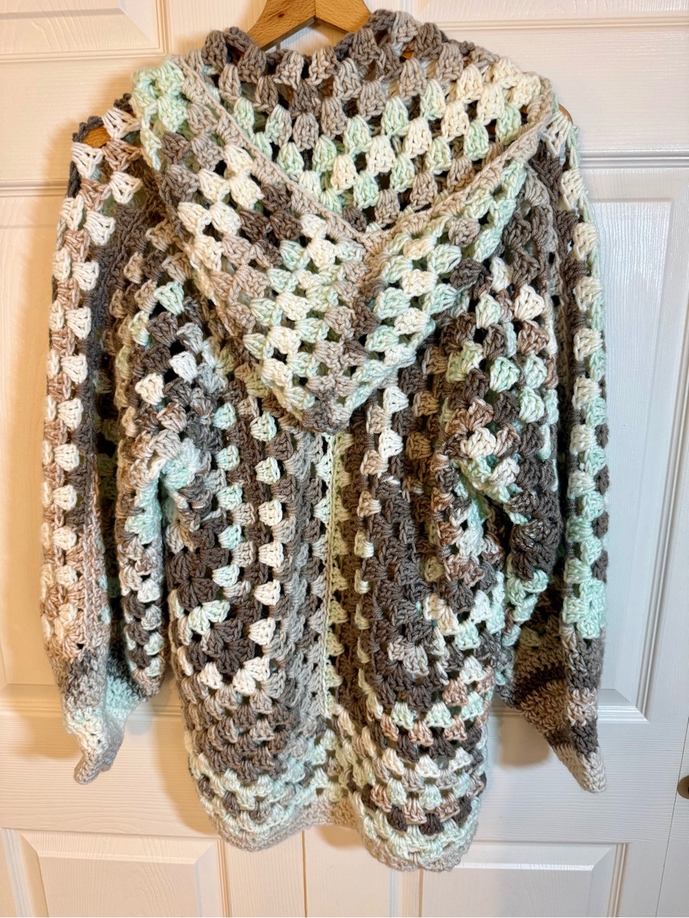Chunky Crochet hexagon Hoodie Sweater - Cream & Brown Multi - Picture 4 of 6